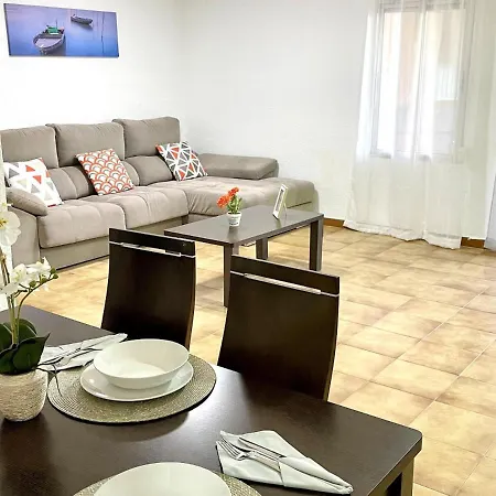Pineda Y Vistas Playa Apartment *